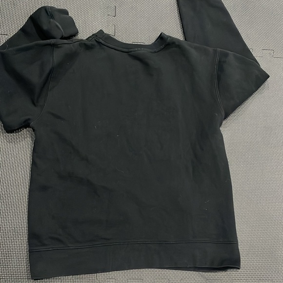 Obey sweater pullover sweatshirt women’s small over sized black crayon flower - Picture 7 of 9